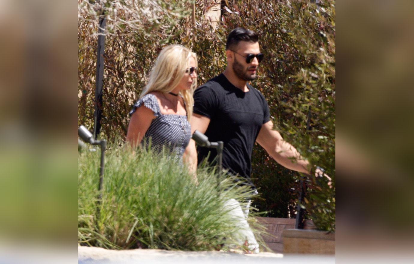 Britney Spears Boyfriend Sam Asghari Weight Loss 05