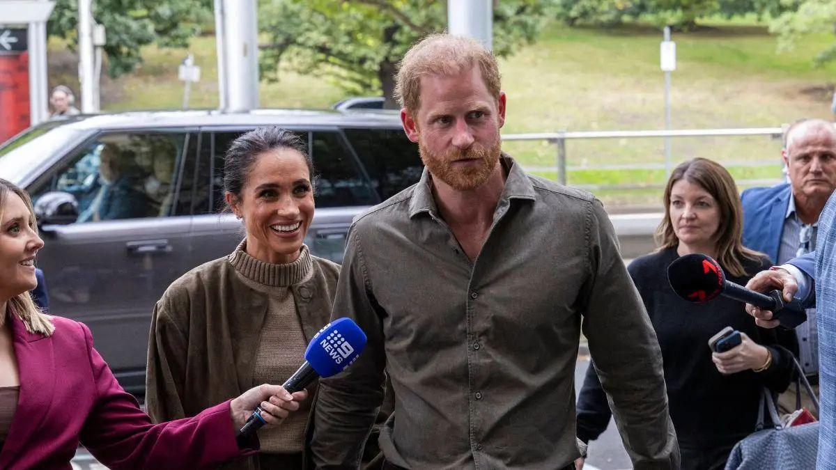 Photo of Experts estimated that Prince Harry and Meghan Markle would earn $10 million during their trip in Australia.