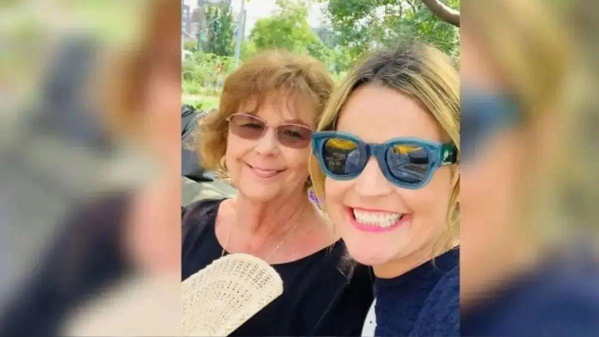 photo of savannah guthrie and mom nancy