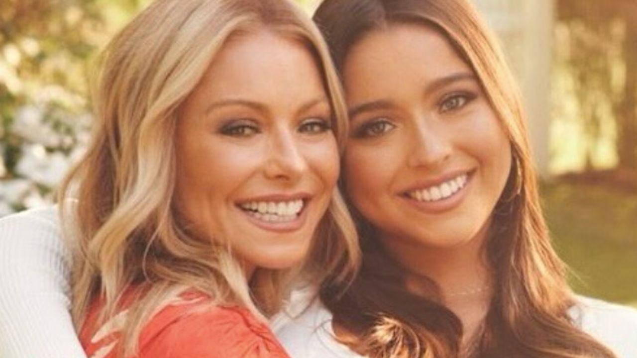 Image of Lola Consuelos felt 'reassured' after her parents 'loved' her debut single.