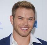 2010__11__Kellan_Lutz_Nov2newsne 150&#215;146.jpg