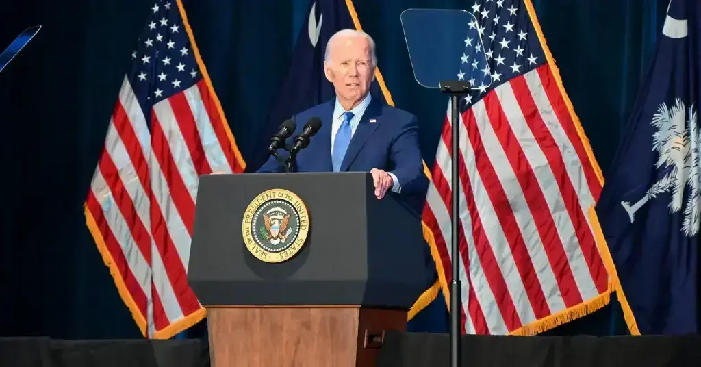 joe biden aides practice not showing any reaction president slip up