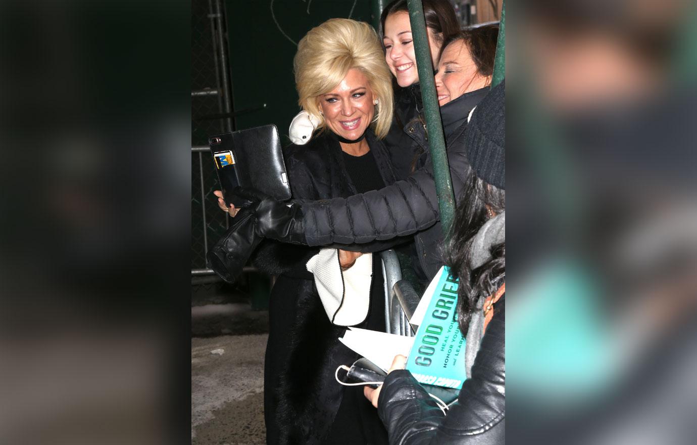 theresa caputo long island medium book 05