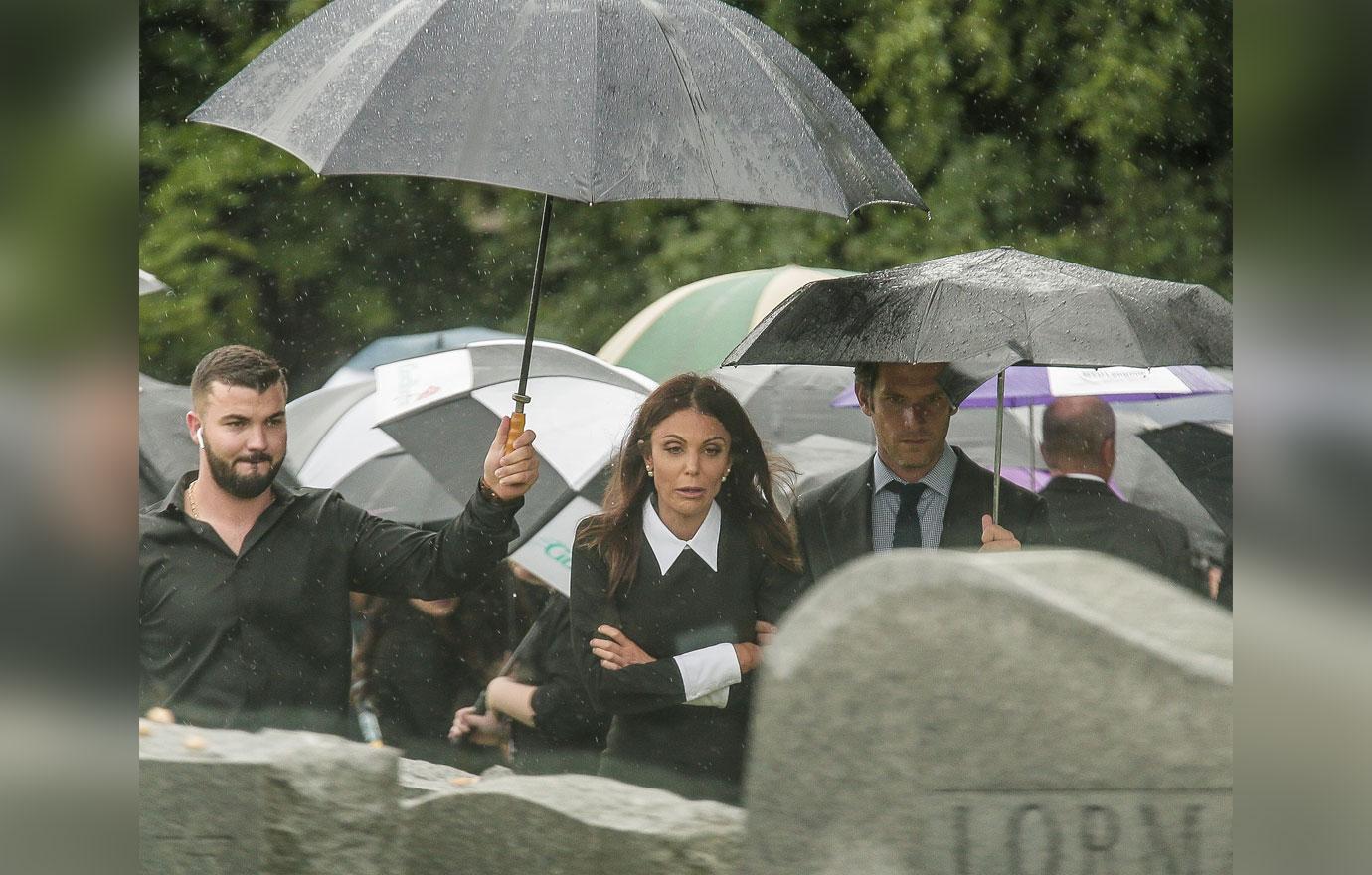 Bethenny frankel ex boyfriend dennis shields funeral 8