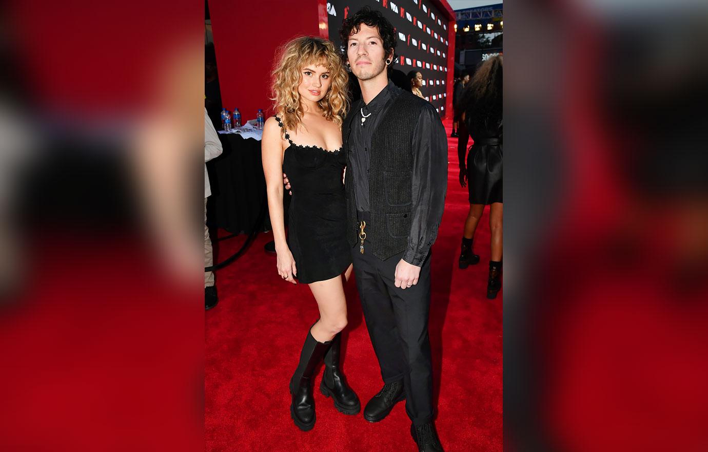 debby ryan josh dun mtv vmas video music awards