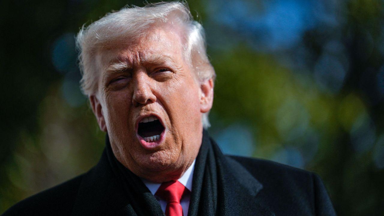 Photo of Donald Trump claimed his fortune was growing because the stock market was 'going up.'