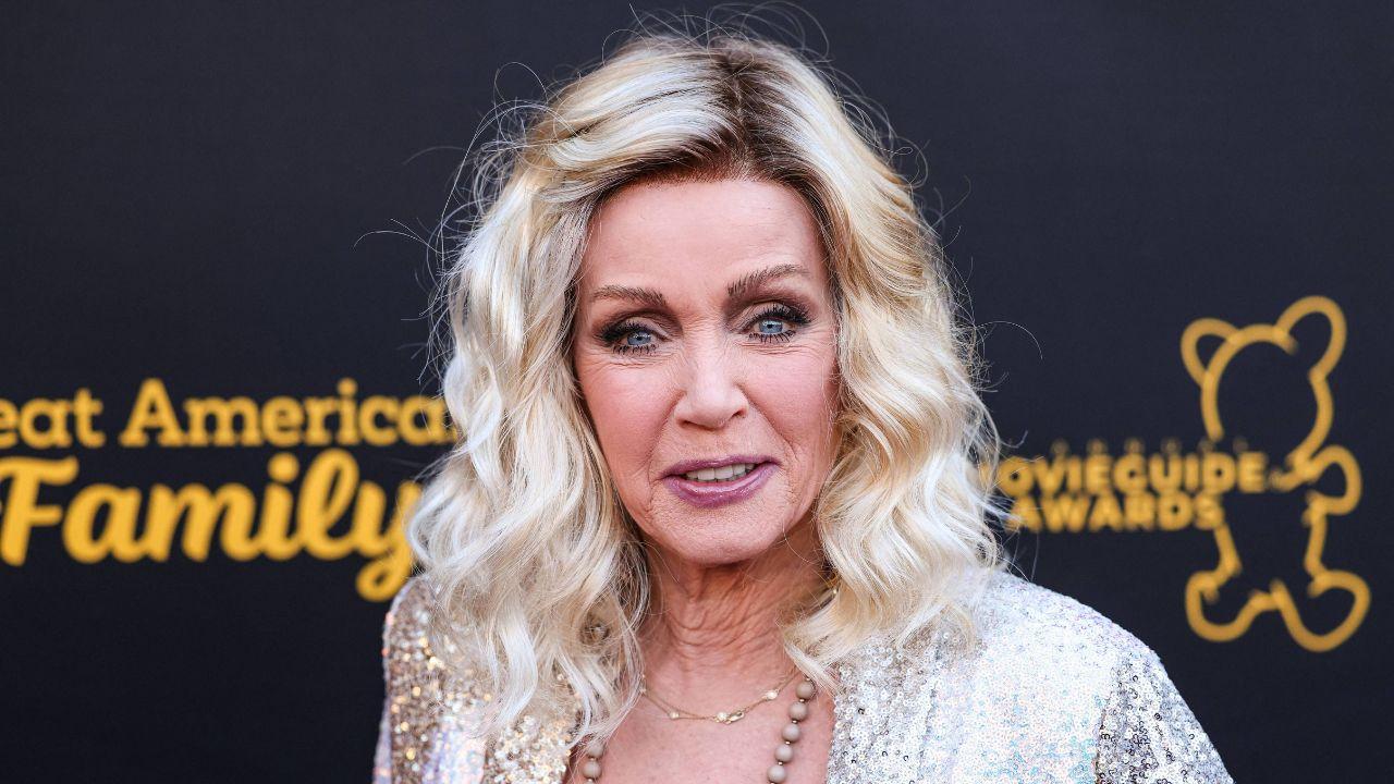 Photo of Donna Mills
