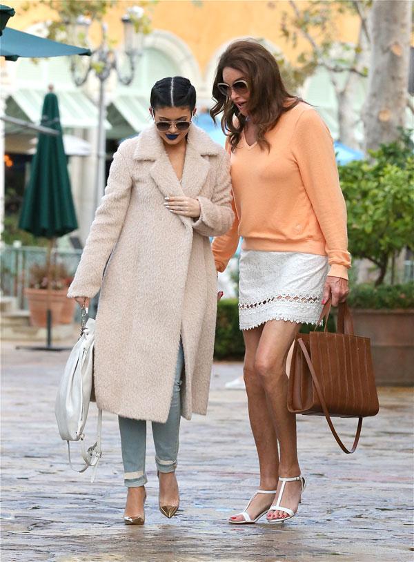 Caitlyn jenner kylie jenner dress lunch date 02