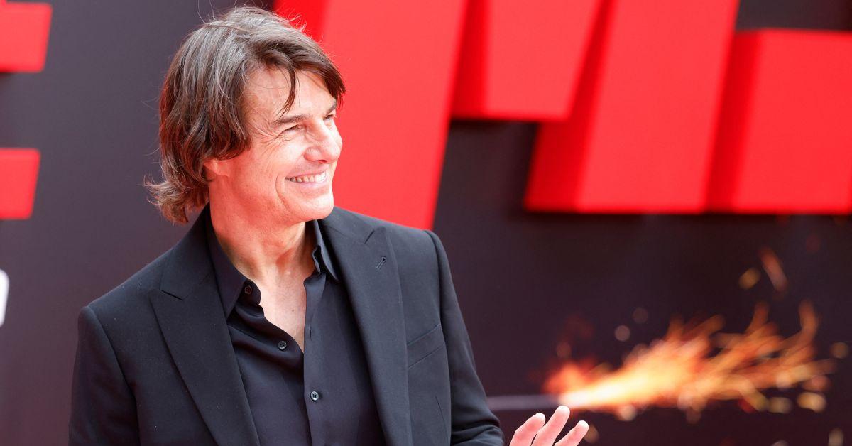 Image of Tom Cruise won an honorary Oscar.