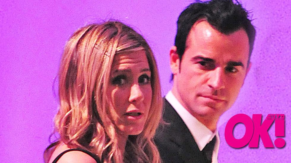 Jennifer aniston justin theroux banning friends