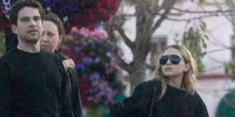 Ashley Olsen Sparks Engagement Rumors With Gold Wedding Band