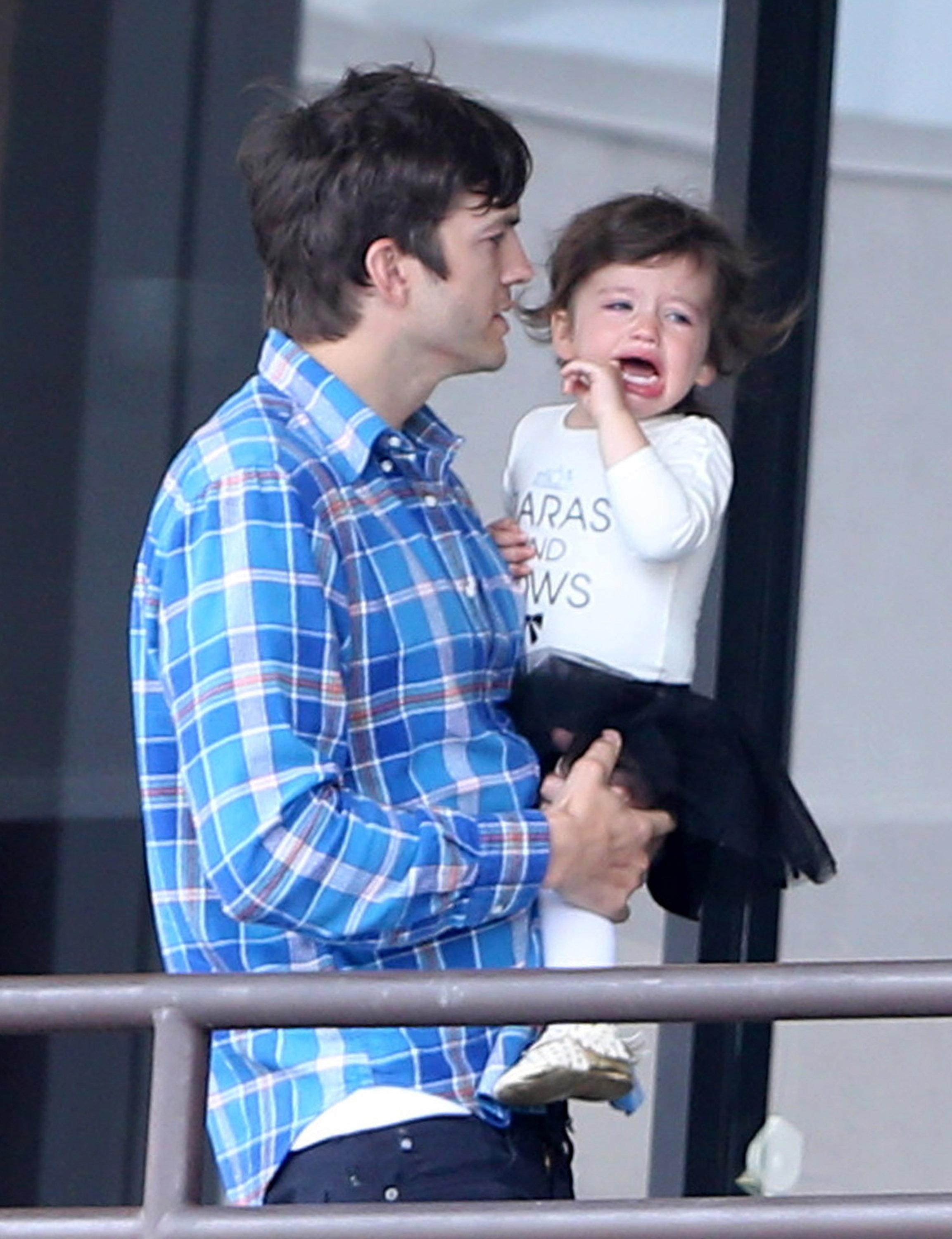 Ashton Kutcher &amp; Mila Kunis Take Their Daughter To Dance Class