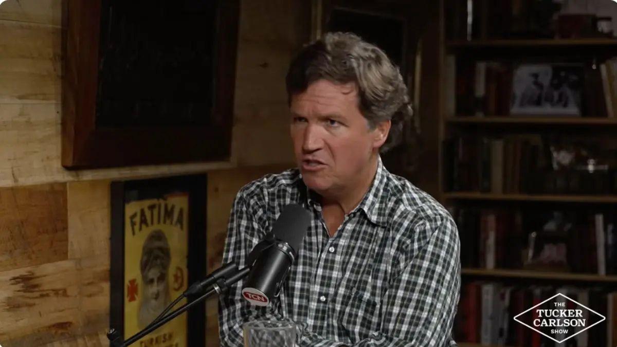 Photo of In April, Tucker Carlson apologized for helping Donald Trump get elected.