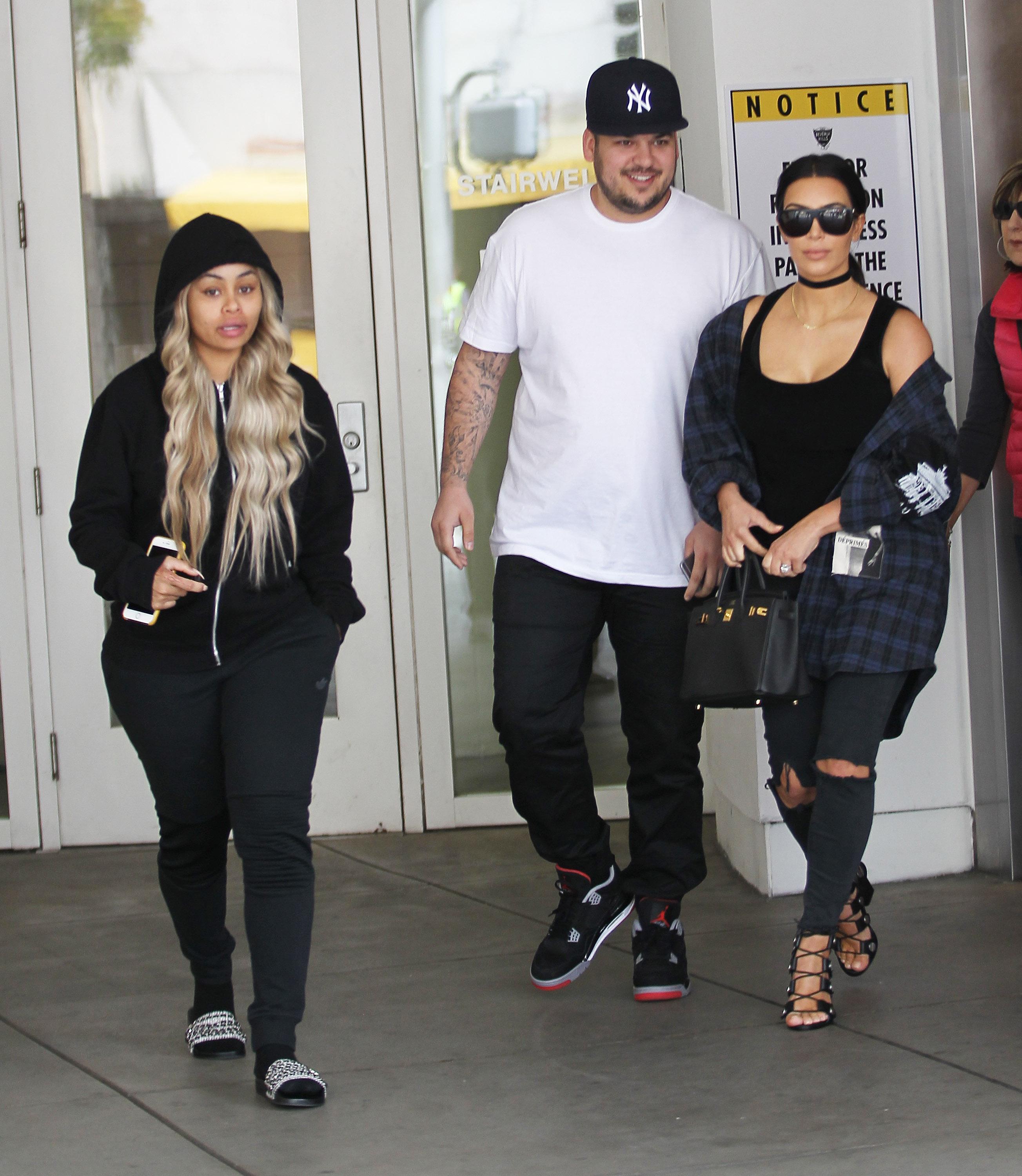 Kim Kardashian Lunches With Rob &amp; Blac Chyna