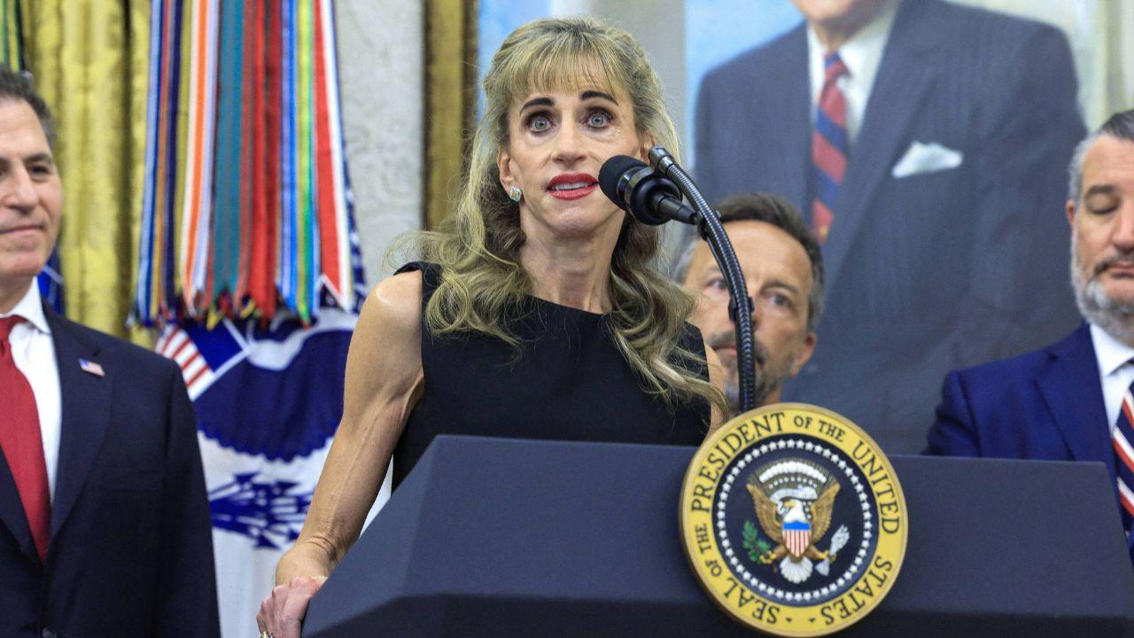 image of Dell's White House appearance inspired widespread jokes. 