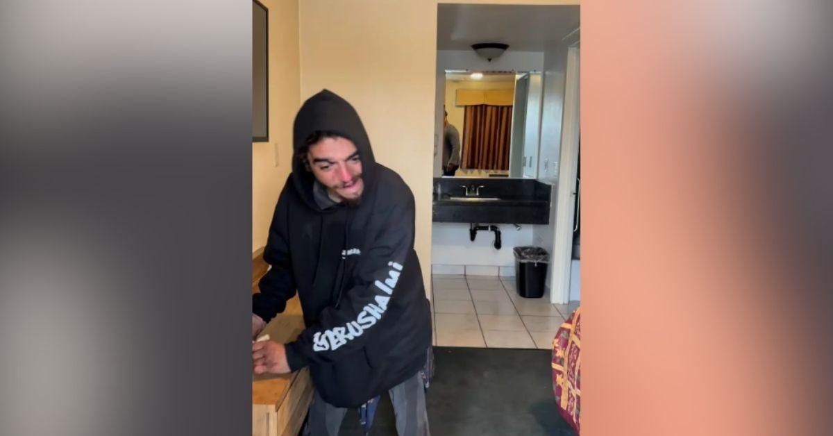 image of Daniel Curtis Lee paid for a motel room during a storm.