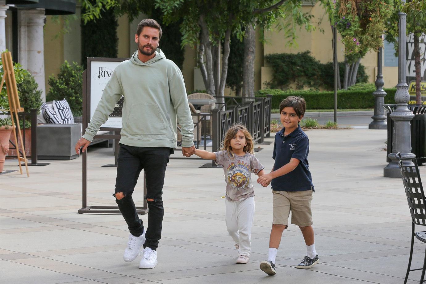 Scott disick kids psych hold