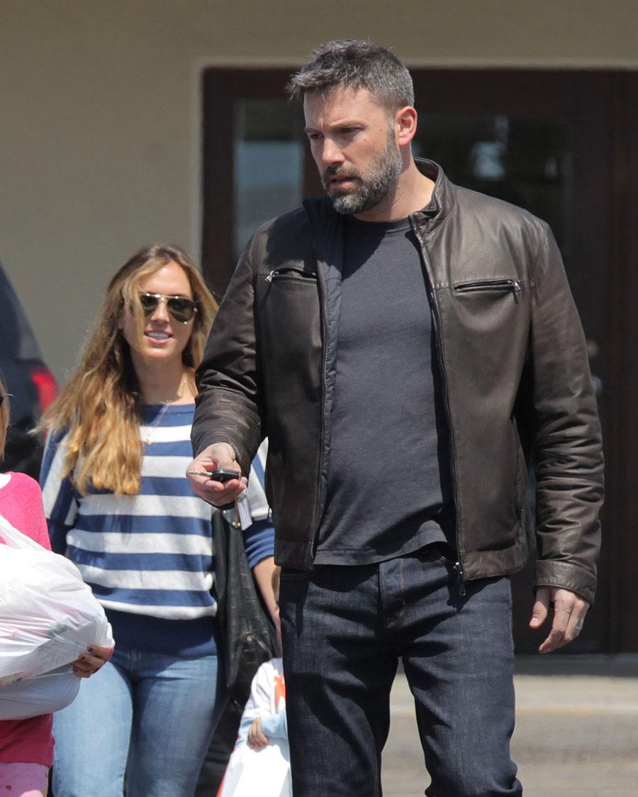 Jennifer garner ignoring ben affleck nanny christine ouzounian