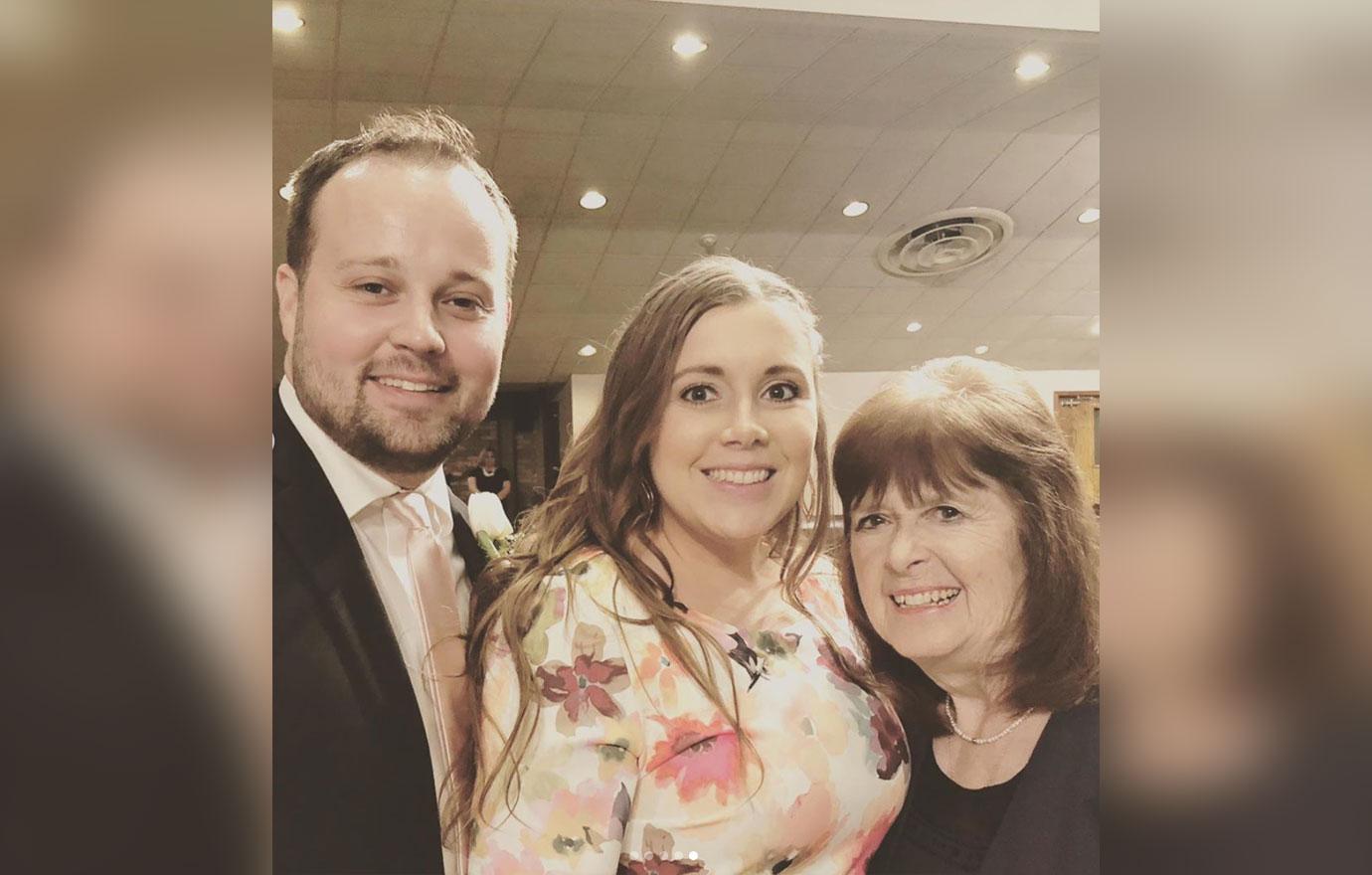 Mary Duggar With Josh And Anna Duggar