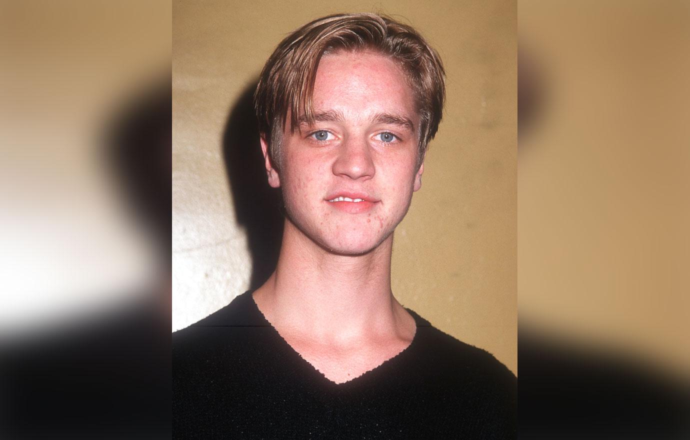 devon sawa reveals what happened when he ran into christina ricci