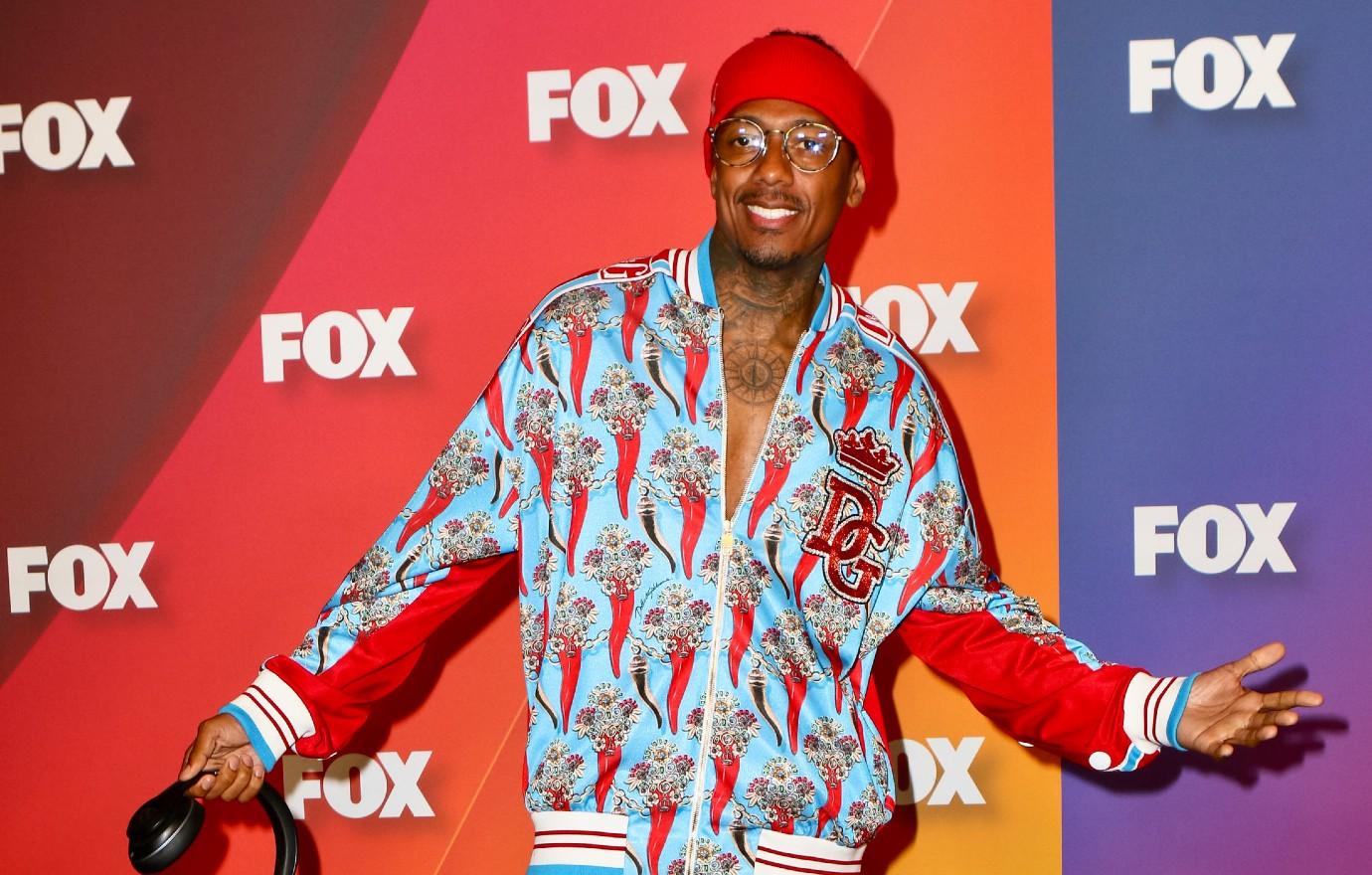 Close Look At Nick Cannon's Unconventional New Style