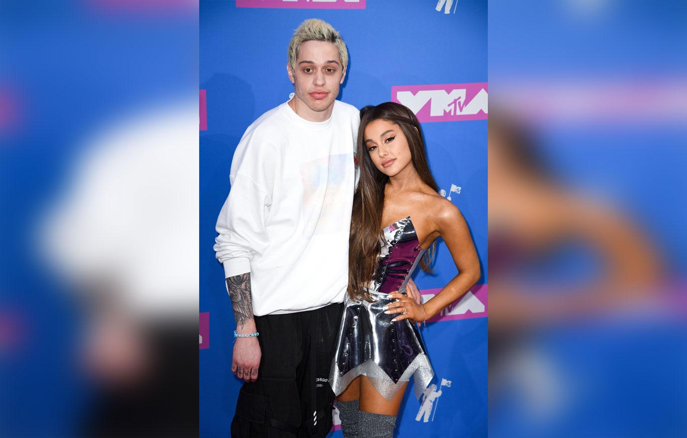 Friends beg ariana grande seek mental help pete davidson split 05