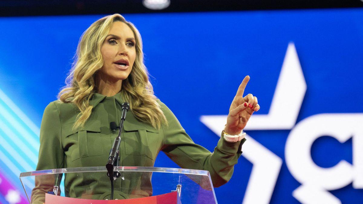 image of Lara Trump spoke about Tucker Carlson on her podcast.