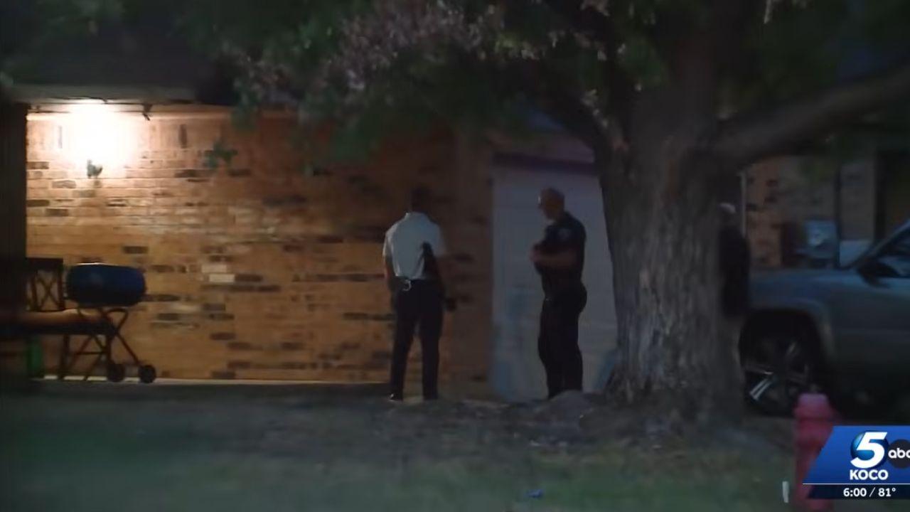 Image of police at crime scene