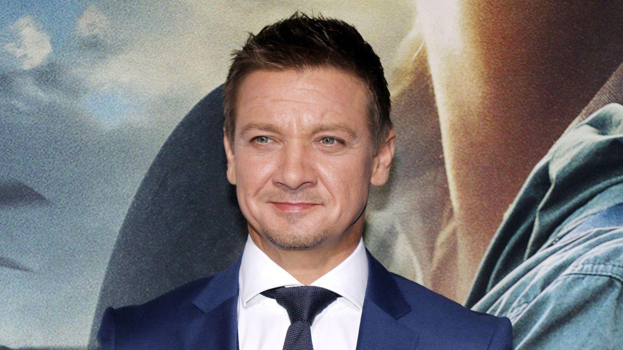 image of Renner doesn't hold any grudges against MCU and said he is excited for Avengers: Endgame's re-release.