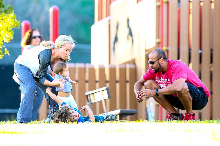 Kendra wilkinson family day park akm 03