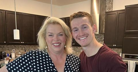 sister wives janelle brown visits son logan home kody brown absent