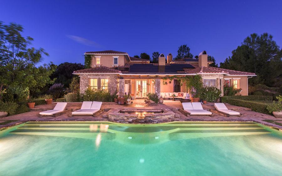 Selena gomez mansion photos 05