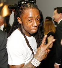2010__04__LILWAYNE_april5 207×225.jpg