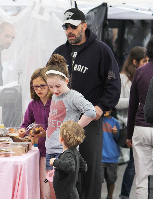 Jennifer garner ben affleck farmers market fame