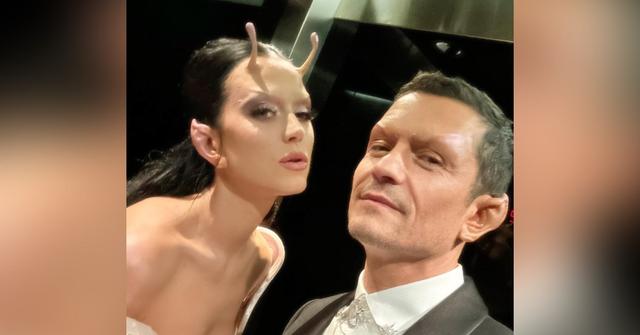 katy perry orlando bloom transform aliens date photos