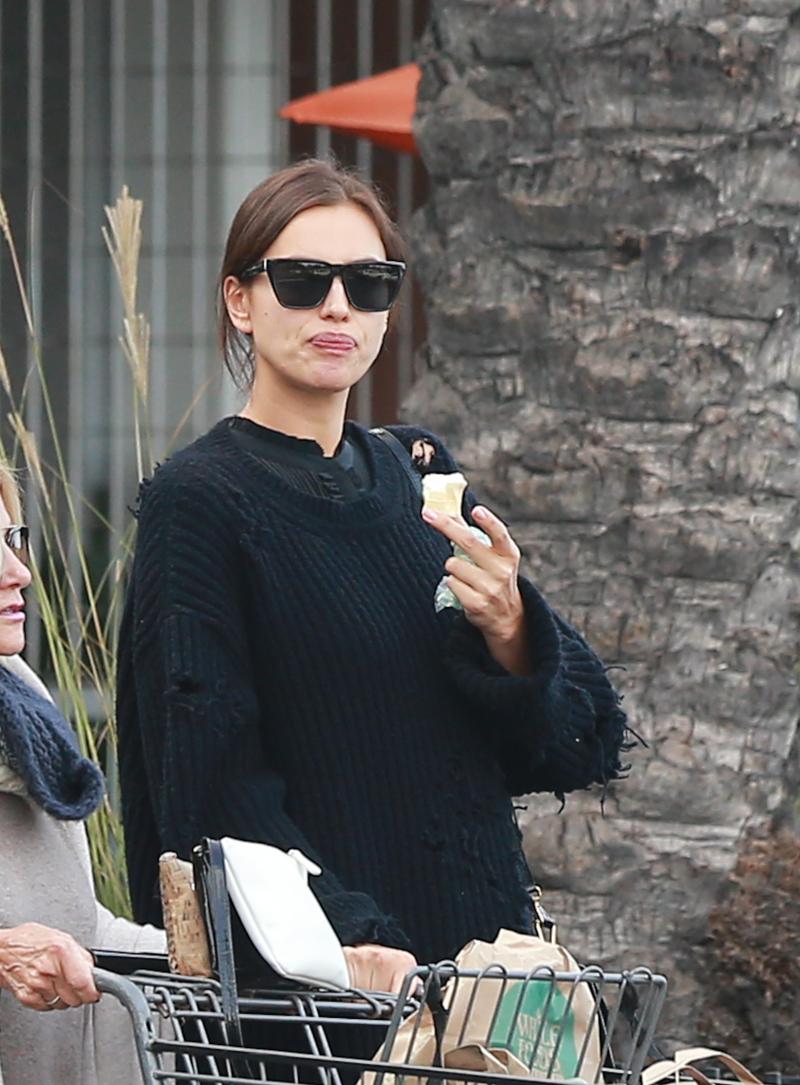 Pregnant Irina Shayk Stocks Up On Groceries With Bradley Cooper's Mom