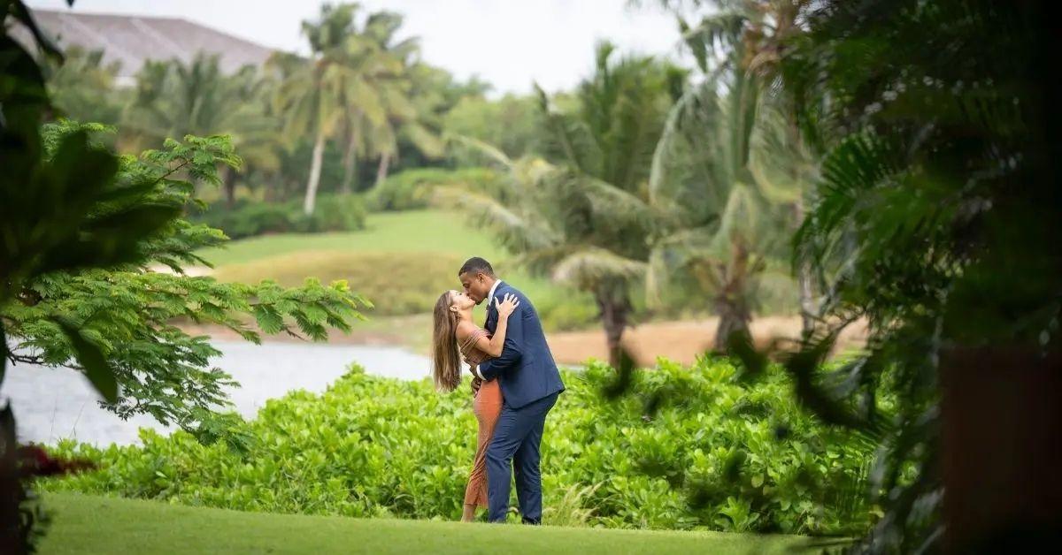 Photo of Grant Ellis and Juliana Pasquariosa