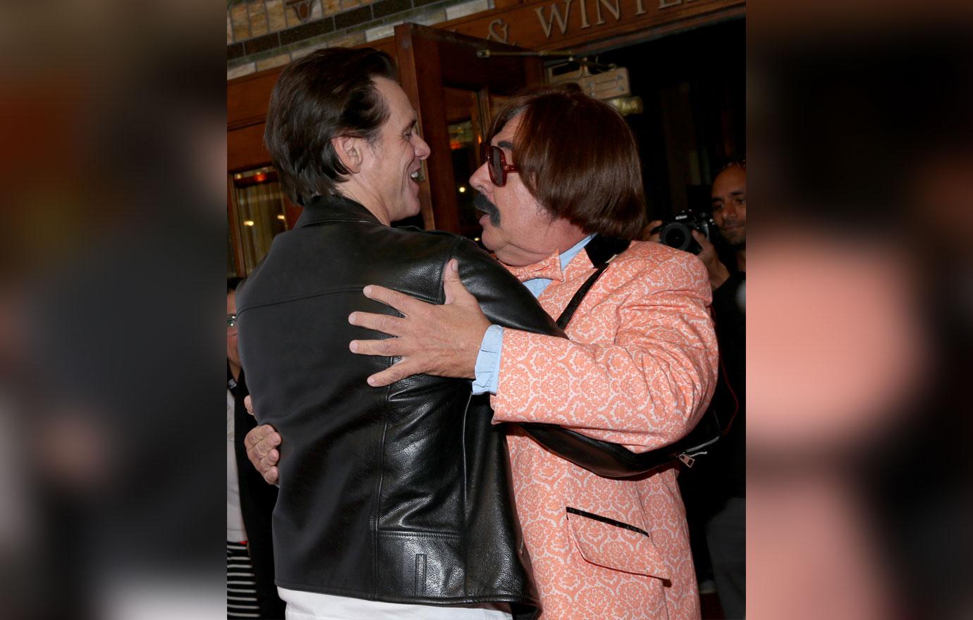 Jim carrey making out man