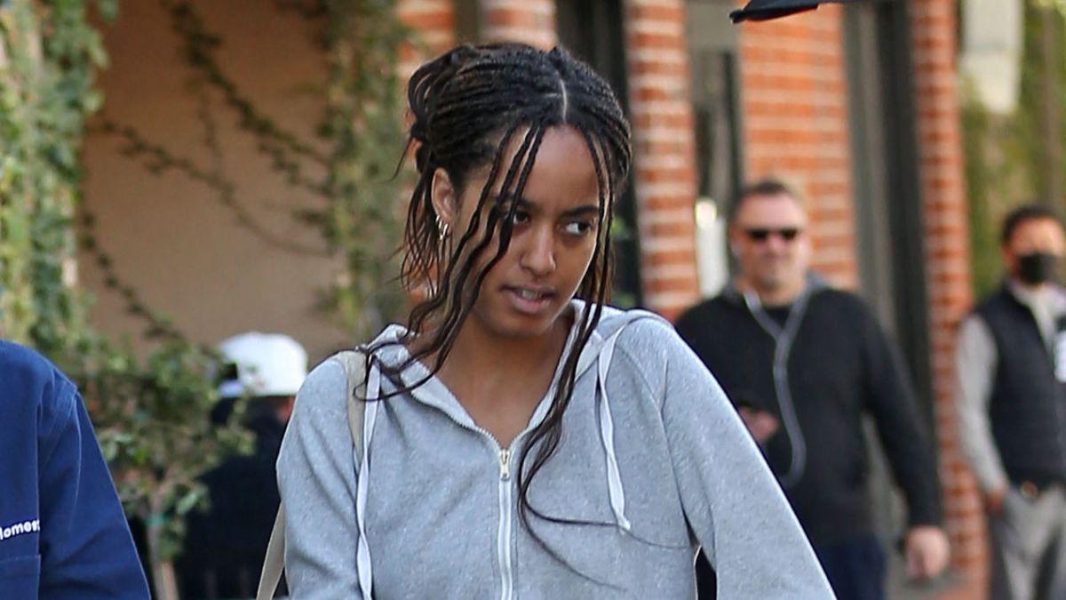 malia obama job barack michelle obama eldest daughter