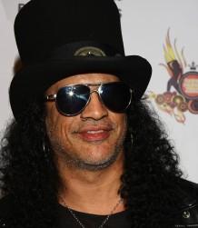 2010__08__wenn2937852 218×300.jpg