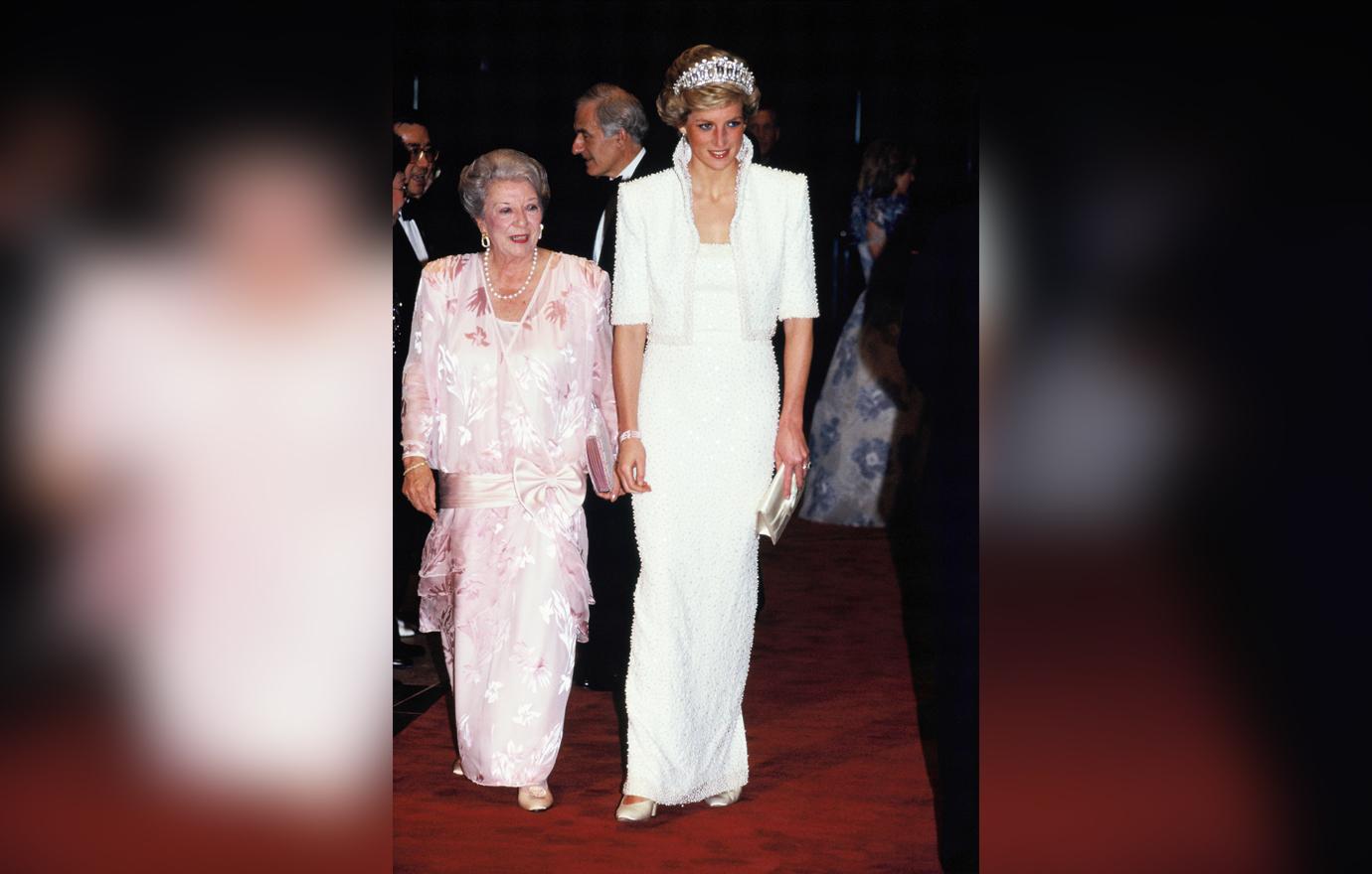 Princess Diana’s Most Iconic Outfits