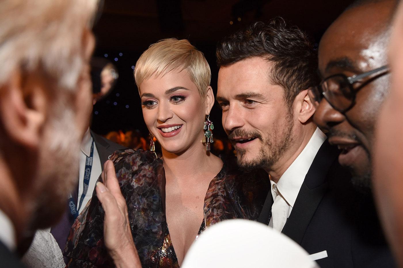 katy-perry-orlando-bloom-engaged-ring-valentines-day-photos