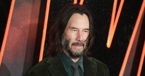 keanu reeves boating rides vespa vacationing italy sister