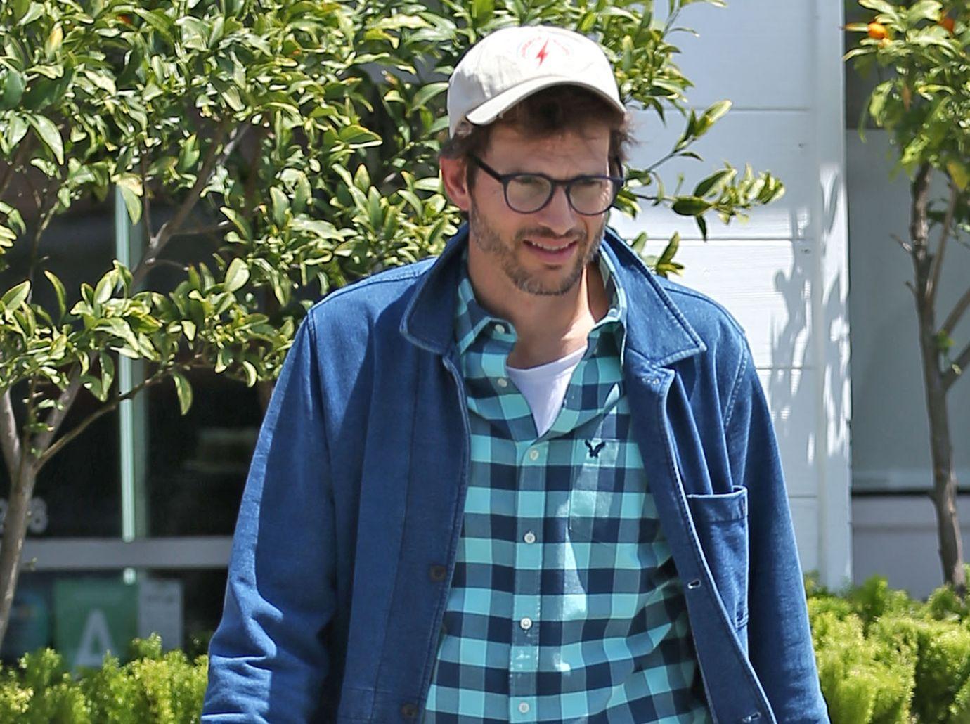 ashton kutcher ai