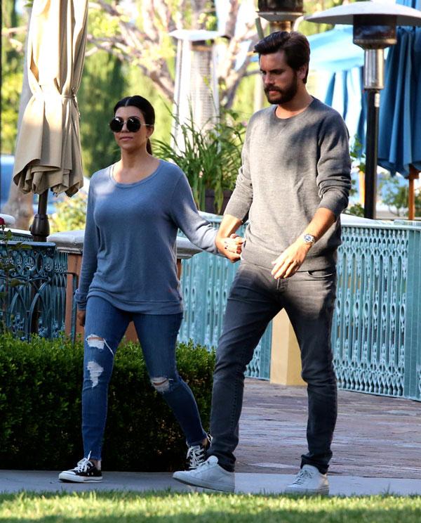 Kourtney kardashian scott disick breakup back together splash 01