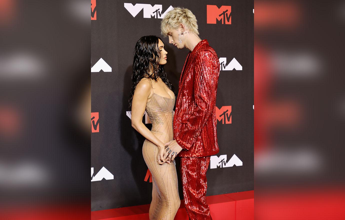 megan fox and kourtney kardashian call machine gun kelly and travis barker their future baby daddies at vmas  ok