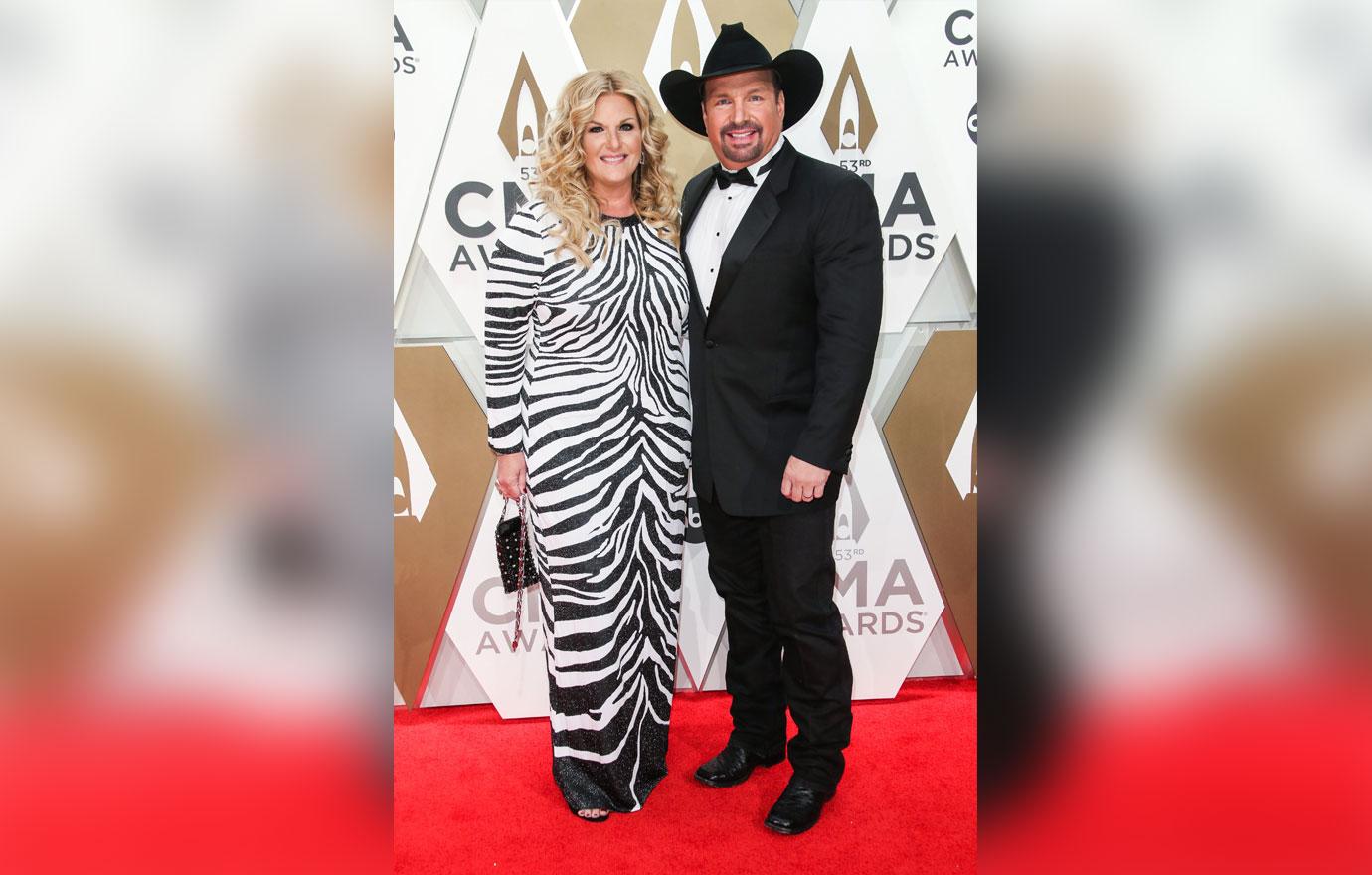 //trisha yearwood garth brooks cma awards