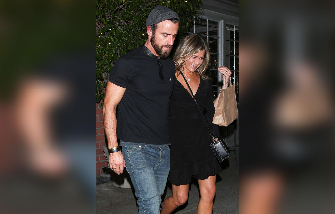 *EXCLUSIVE* *WEB MUST CALL FOR PRICING** Justin Theroux and Jennifer Aniston exit Il Cielo hand in hand