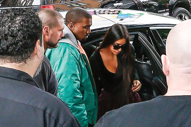 Kim Kardashian returns to NY after Paris robbery!