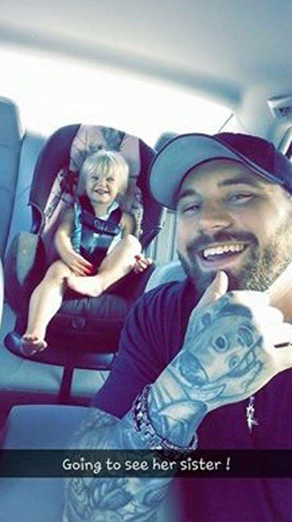 Chelsea houska adam lind custody battle 021